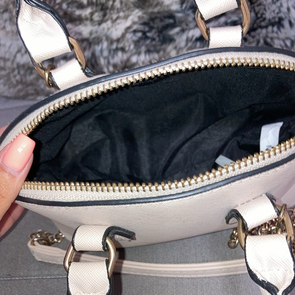 Small crossbody purse - Picture 3 of 3